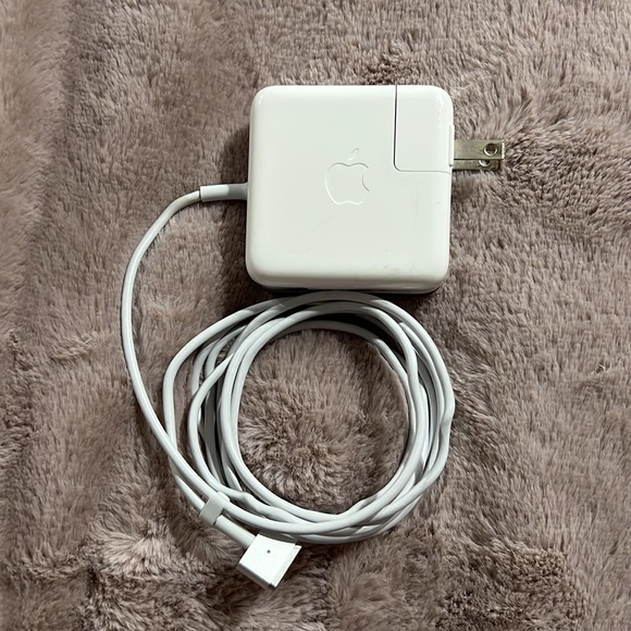 Apple MacBook Air 2017 - Picture 16 of 17